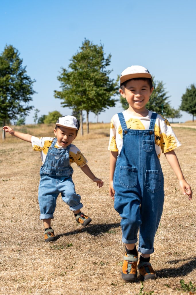 300 x 450px families Image-04